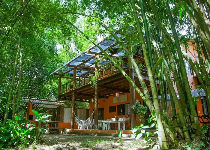 Portal do Sabiá Maresias Hotel